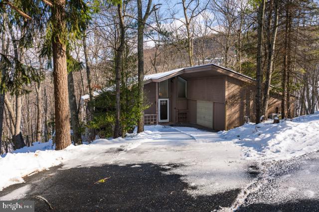 207 VANCOUVER CT, MC GAHEYSVILLE, Virginia 22840, 5 Bedrooms Bedrooms, ,2 BathroomsBathrooms,Residential,For sale,207 VANCOUVER CT,VARO2002446 MLS # VARO2002446