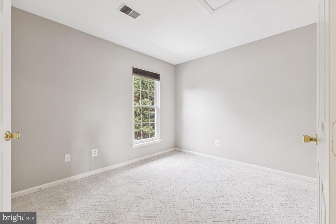 43225 CAVELL CT, LEESBURG, Virginia 20176, 4 Bedrooms Bedrooms, ,2 BathroomsBathrooms,Residential,For sale,43225 CAVELL CT,VALO2102540 MLS # VALO2102540