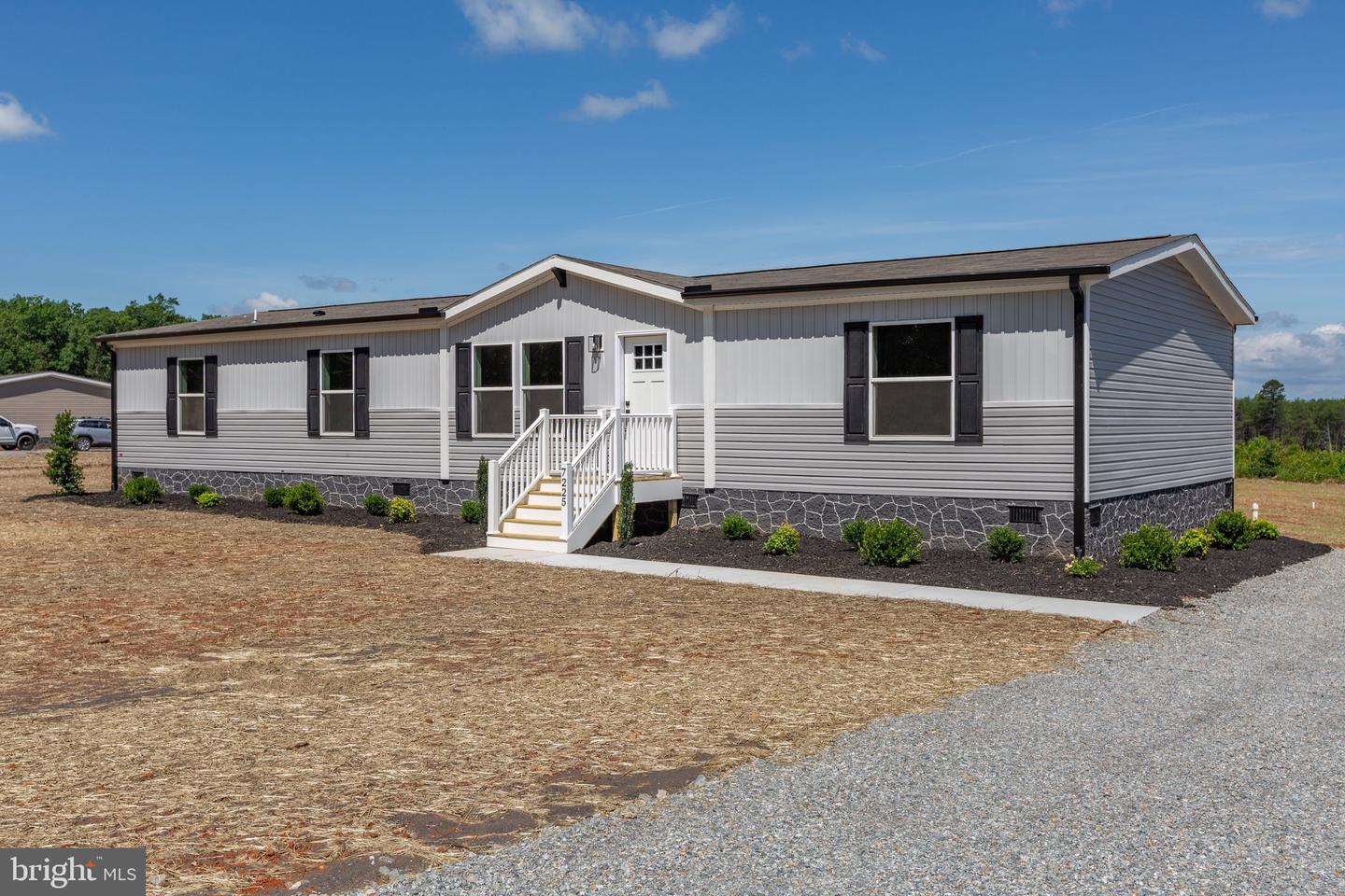 7145 SHANNON HILL RD, LOUISA, Virginia 23093, 3 Bedrooms Bedrooms, ,2 BathroomsBathrooms,Residential,For sale,7145 SHANNON HILL RD,VALA2008270 MLS # VALA2008270