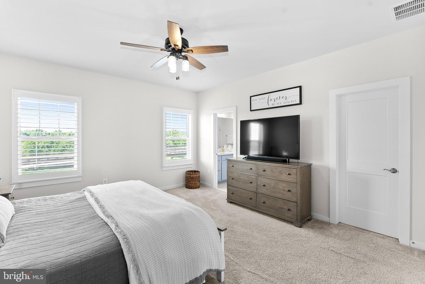 1093 VENIFENA TER SE, LEESBURG, Virginia 20175, 4 Bedrooms Bedrooms, ,3 BathroomsBathrooms,Residential,For sale,1093 VENIFENA TER SE,VALO2102562 MLS # VALO2102562