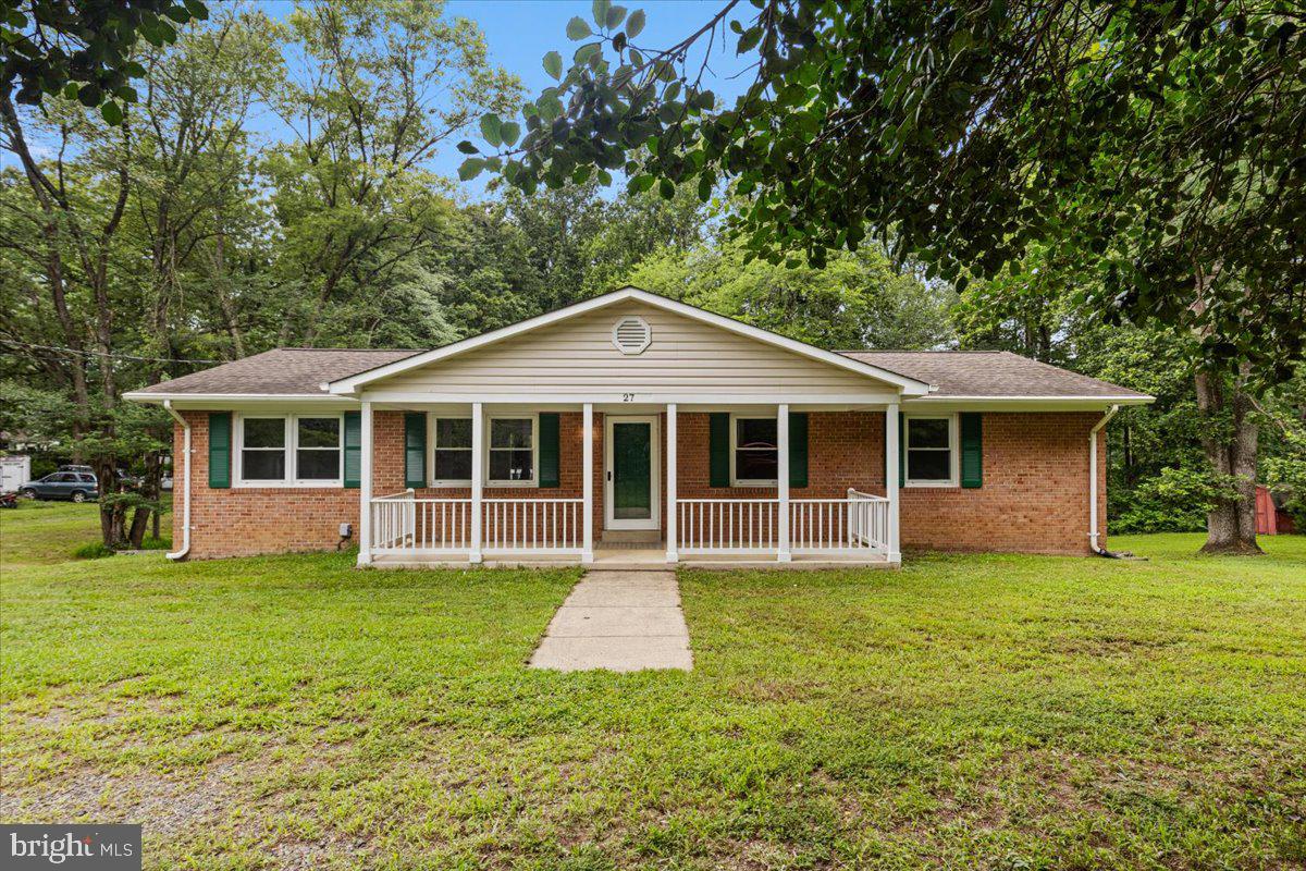 27 RALLYE LN, FREDERICKSBURG, Virginia 22405, 4 Bedrooms Bedrooms, ,2 BathroomsBathrooms,Residential,For sale,27 RALLYE LN,VAST2040940 MLS # VAST2040940