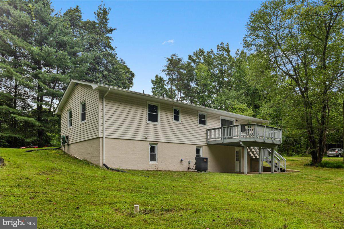 27 RALLYE LN, FREDERICKSBURG, Virginia 22405, 4 Bedrooms Bedrooms, ,2 BathroomsBathrooms,Residential,For sale,27 RALLYE LN,VAST2040940 MLS # VAST2040940