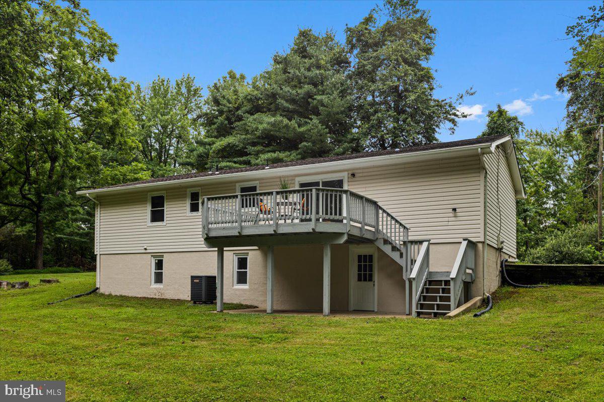 27 RALLYE LN, FREDERICKSBURG, Virginia 22405, 4 Bedrooms Bedrooms, ,2 BathroomsBathrooms,Residential,For sale,27 RALLYE LN,VAST2040940 MLS # VAST2040940