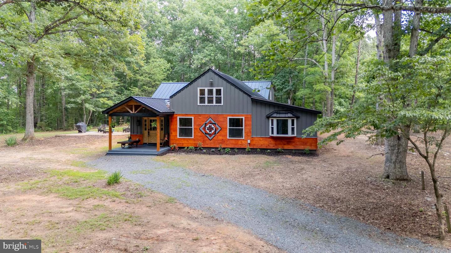 18184 CRAWFORD LN, GORDONSVILLE, Virginia 22942, 4 Bedrooms Bedrooms, ,3 BathroomsBathrooms,Residential,For sale,18184 CRAWFORD LN,VAOR2010236 MLS # VAOR2010236