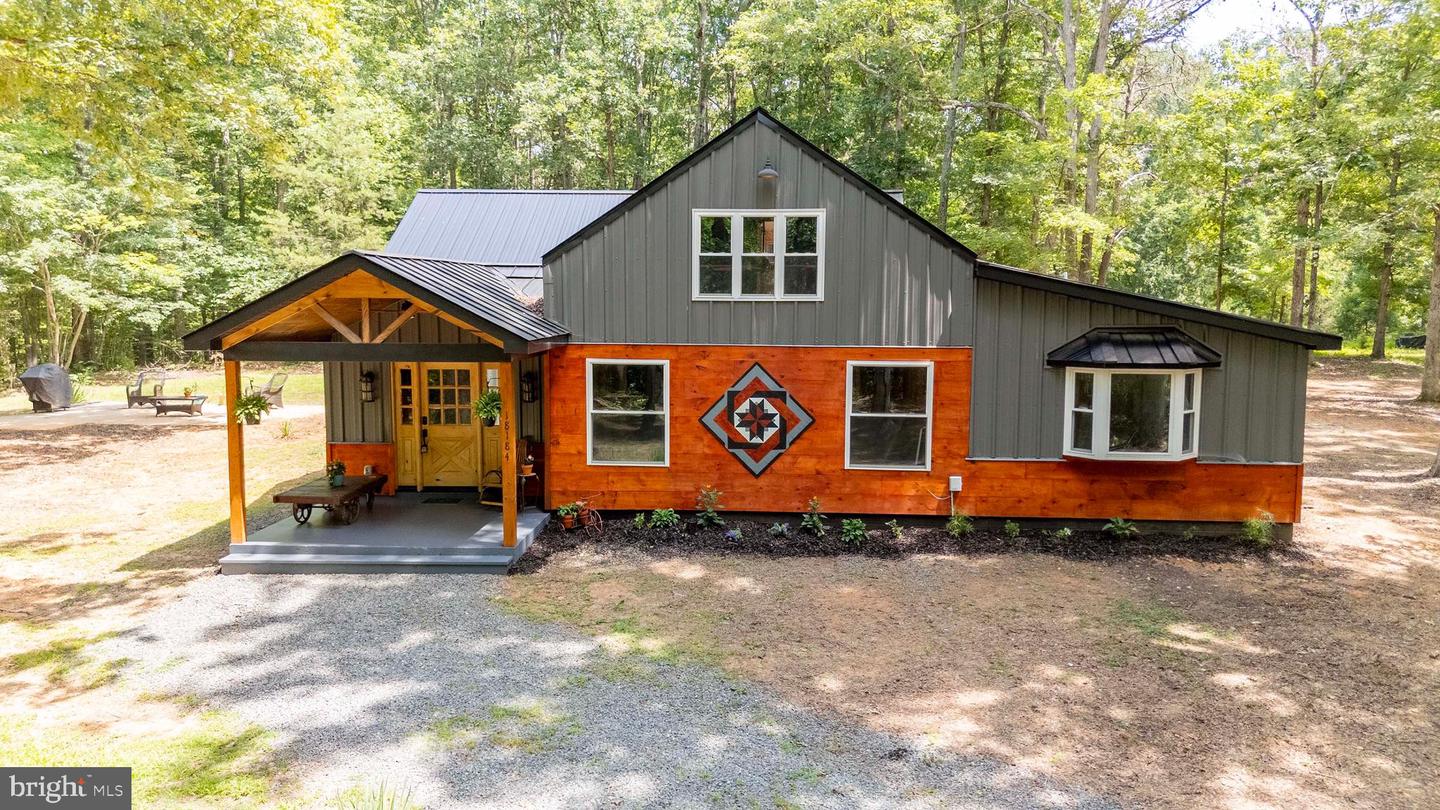 18184 CRAWFORD LN, GORDONSVILLE, Virginia 22942, 4 Bedrooms Bedrooms, ,3 BathroomsBathrooms,Residential,For sale,18184 CRAWFORD LN,VAOR2010236 MLS # VAOR2010236