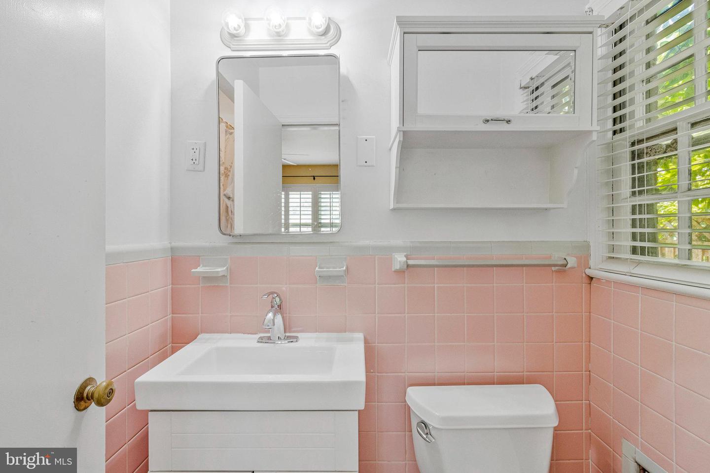 7047 WYNDALE ST NW, WASHINGTON, District Of Columbia 20015, 3 Bedrooms Bedrooms, ,2 BathroomsBathrooms,Residential,For sale,7047 WYNDALE ST NW,DCDC2211066 MLS # DCDC2211066