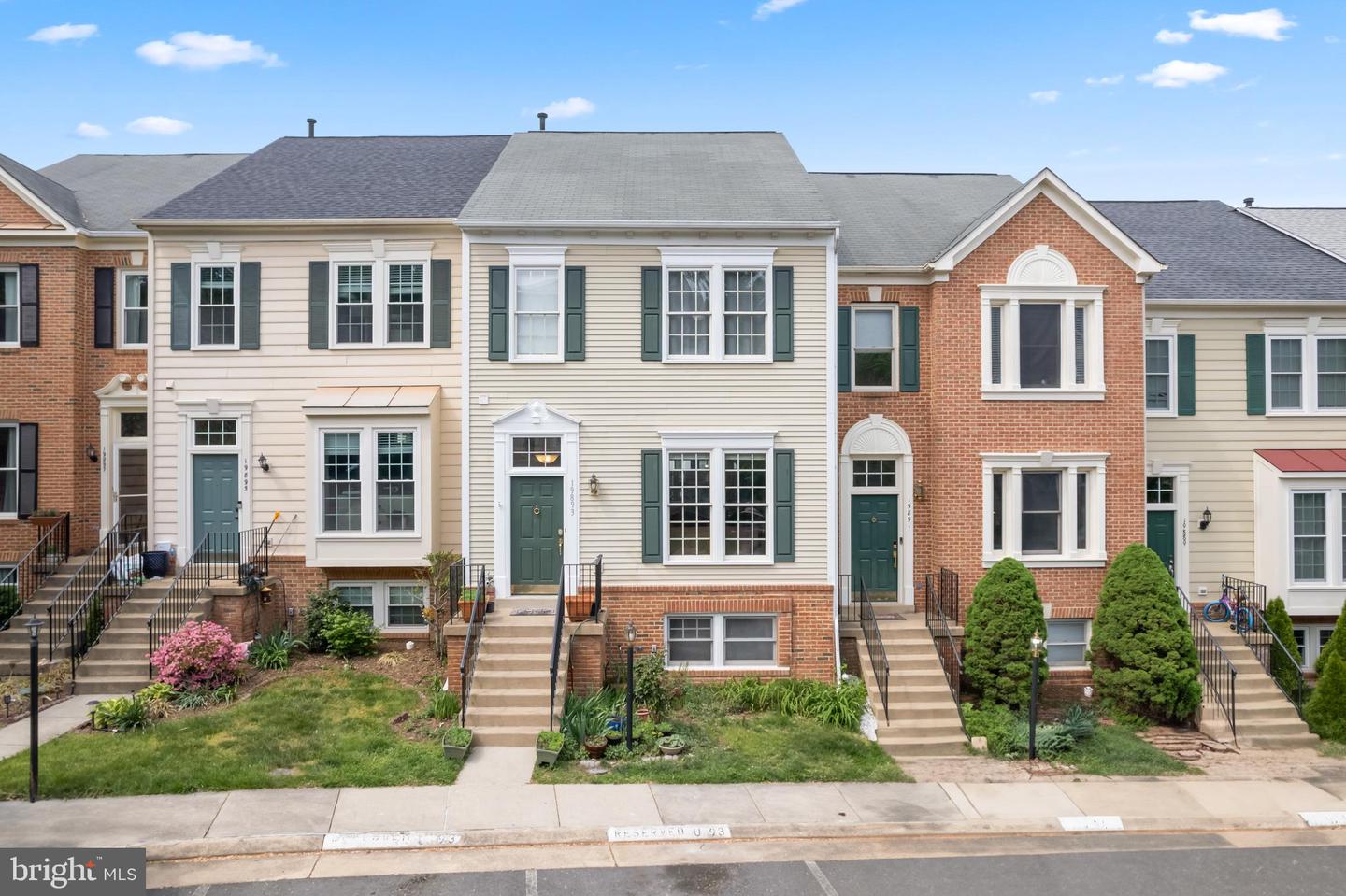 19893 UPLAND TER, ASHBURN, Virginia 20147, 4 Bedrooms Bedrooms, ,2 BathroomsBathrooms,Residential,For sale,19893 UPLAND TER,VALO2102644 MLS # VALO2102644
