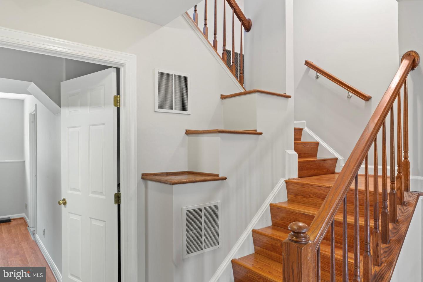 19893 UPLAND TER, ASHBURN, Virginia 20147, 4 Bedrooms Bedrooms, ,2 BathroomsBathrooms,Residential,For sale,19893 UPLAND TER,VALO2102644 MLS # VALO2102644