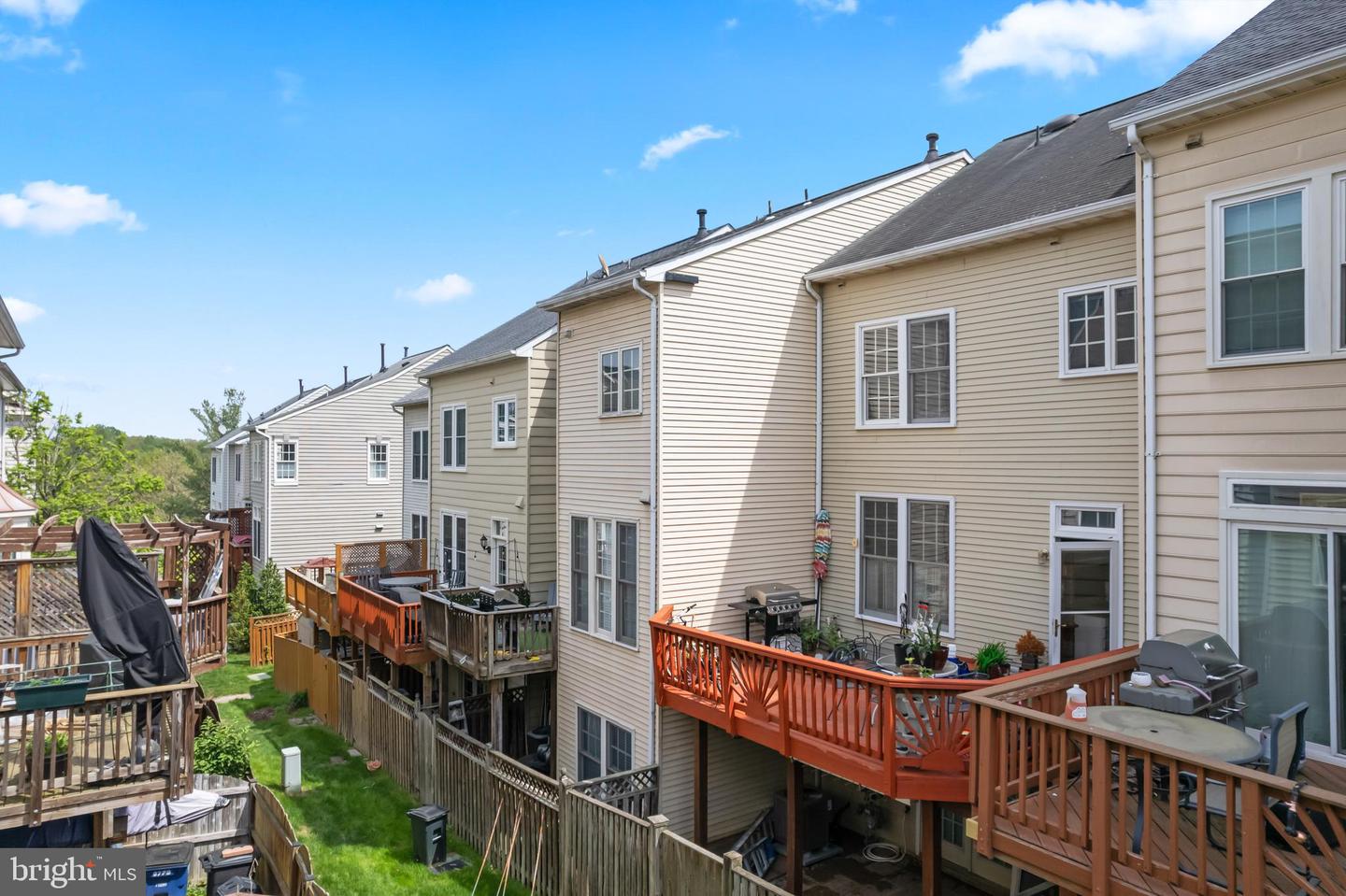 19893 UPLAND TER, ASHBURN, Virginia 20147, 4 Bedrooms Bedrooms, ,2 BathroomsBathrooms,Residential,For sale,19893 UPLAND TER,VALO2102644 MLS # VALO2102644