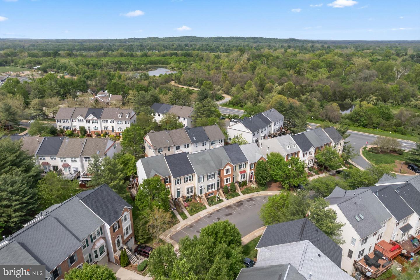 19893 UPLAND TER, ASHBURN, Virginia 20147, 4 Bedrooms Bedrooms, ,2 BathroomsBathrooms,Residential,For sale,19893 UPLAND TER,VALO2102644 MLS # VALO2102644