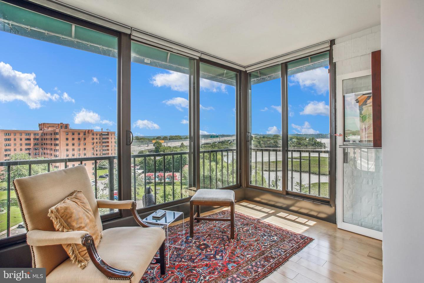 1250 S WASHINGTON ST #820, ALEXANDRIA, Virginia 22314, 1 Bedroom Bedrooms, ,1 BathroomBathrooms,Residential,For sale,1250 S WASHINGTON ST #820,VAAX2047656 MLS # VAAX2047656