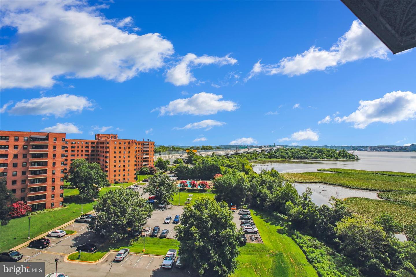 1250 S WASHINGTON ST #820, ALEXANDRIA, Virginia 22314, 1 Bedroom Bedrooms, ,1 BathroomBathrooms,Residential,For sale,1250 S WASHINGTON ST #820,VAAX2047656 MLS # VAAX2047656