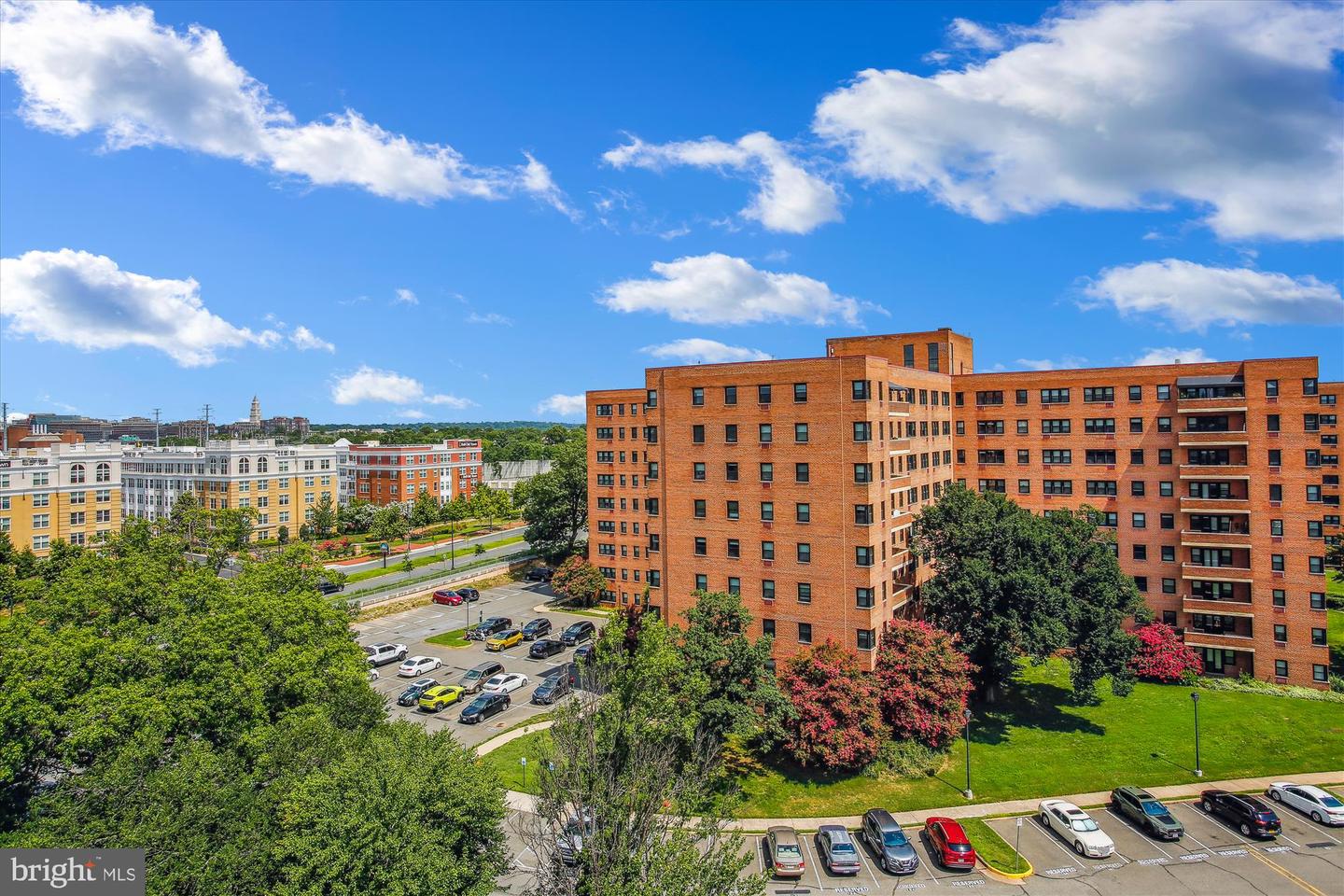 1250 S WASHINGTON ST #820, ALEXANDRIA, Virginia 22314, 1 Bedroom Bedrooms, ,1 BathroomBathrooms,Residential,For sale,1250 S WASHINGTON ST #820,VAAX2047656 MLS # VAAX2047656