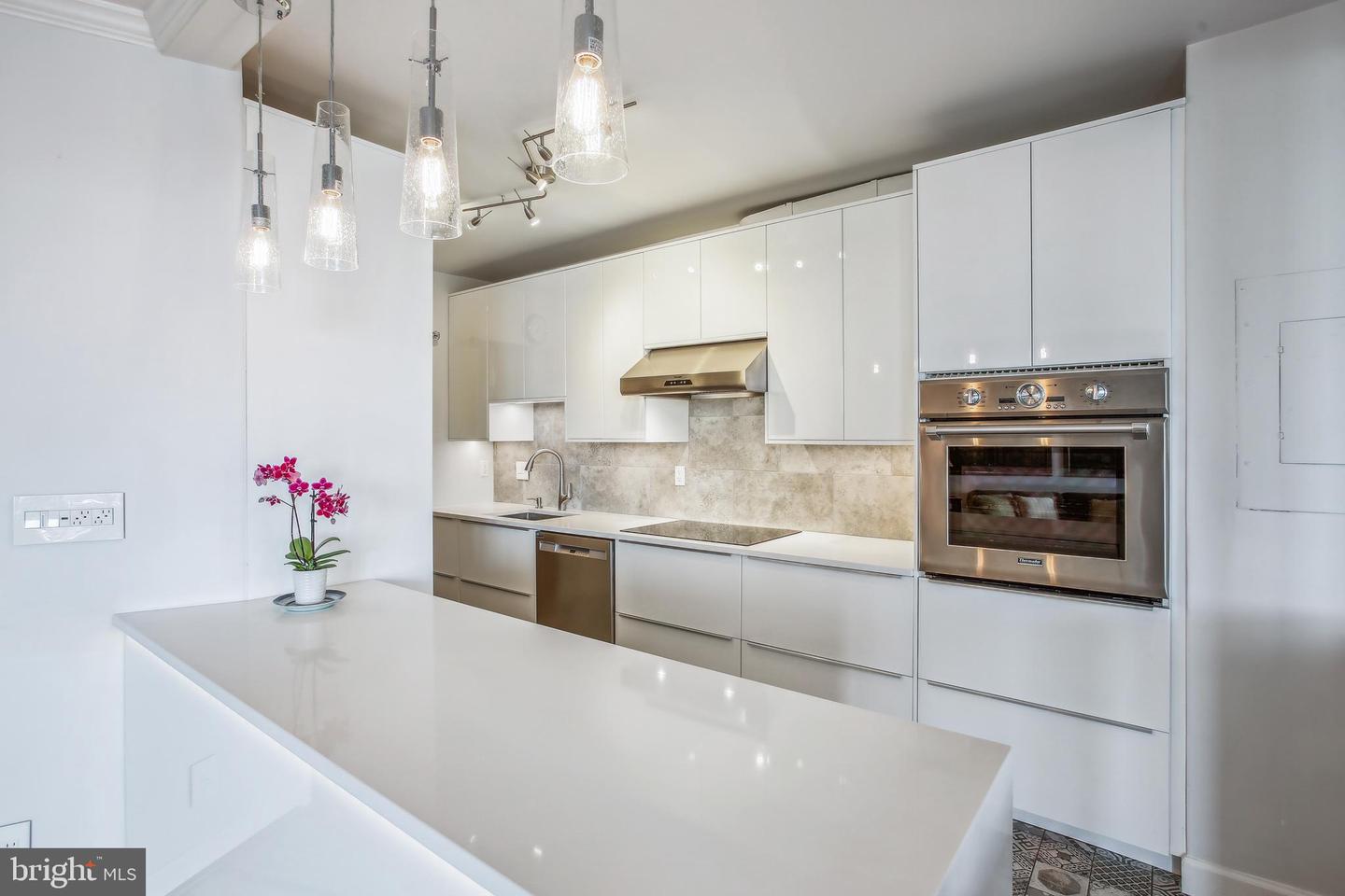 1250 S WASHINGTON ST #820, ALEXANDRIA, Virginia 22314, 1 Bedroom Bedrooms, ,1 BathroomBathrooms,Residential,For sale,1250 S WASHINGTON ST #820,VAAX2047656 MLS # VAAX2047656