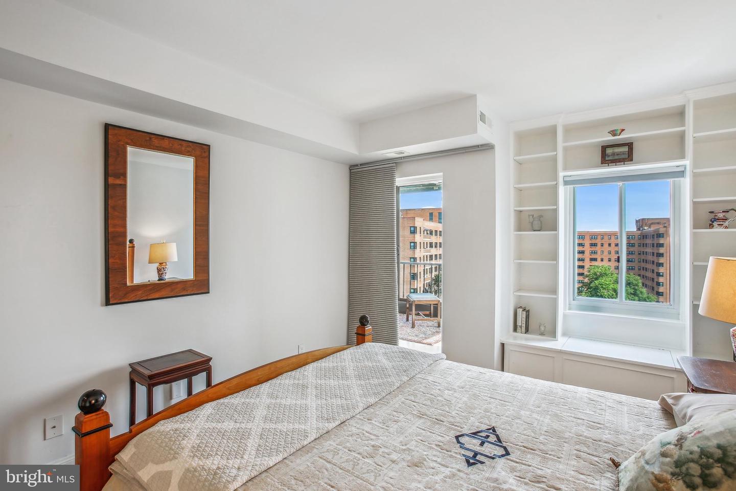 1250 S WASHINGTON ST #820, ALEXANDRIA, Virginia 22314, 1 Bedroom Bedrooms, ,1 BathroomBathrooms,Residential,For sale,1250 S WASHINGTON ST #820,VAAX2047656 MLS # VAAX2047656