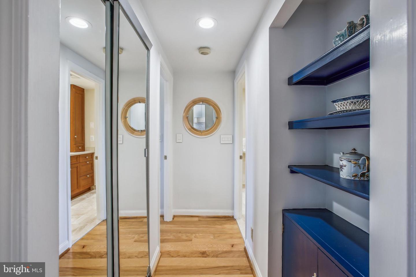 1250 S WASHINGTON ST #820, ALEXANDRIA, Virginia 22314, 1 Bedroom Bedrooms, ,1 BathroomBathrooms,Residential,For sale,1250 S WASHINGTON ST #820,VAAX2047656 MLS # VAAX2047656