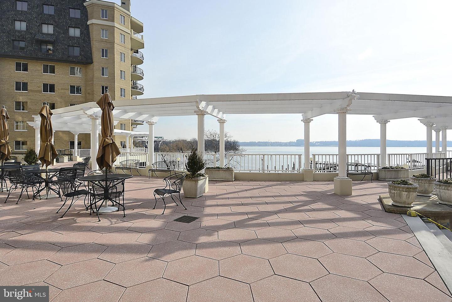 1250 S WASHINGTON ST #820, ALEXANDRIA, Virginia 22314, 1 Bedroom Bedrooms, ,1 BathroomBathrooms,Residential,For sale,1250 S WASHINGTON ST #820,VAAX2047656 MLS # VAAX2047656