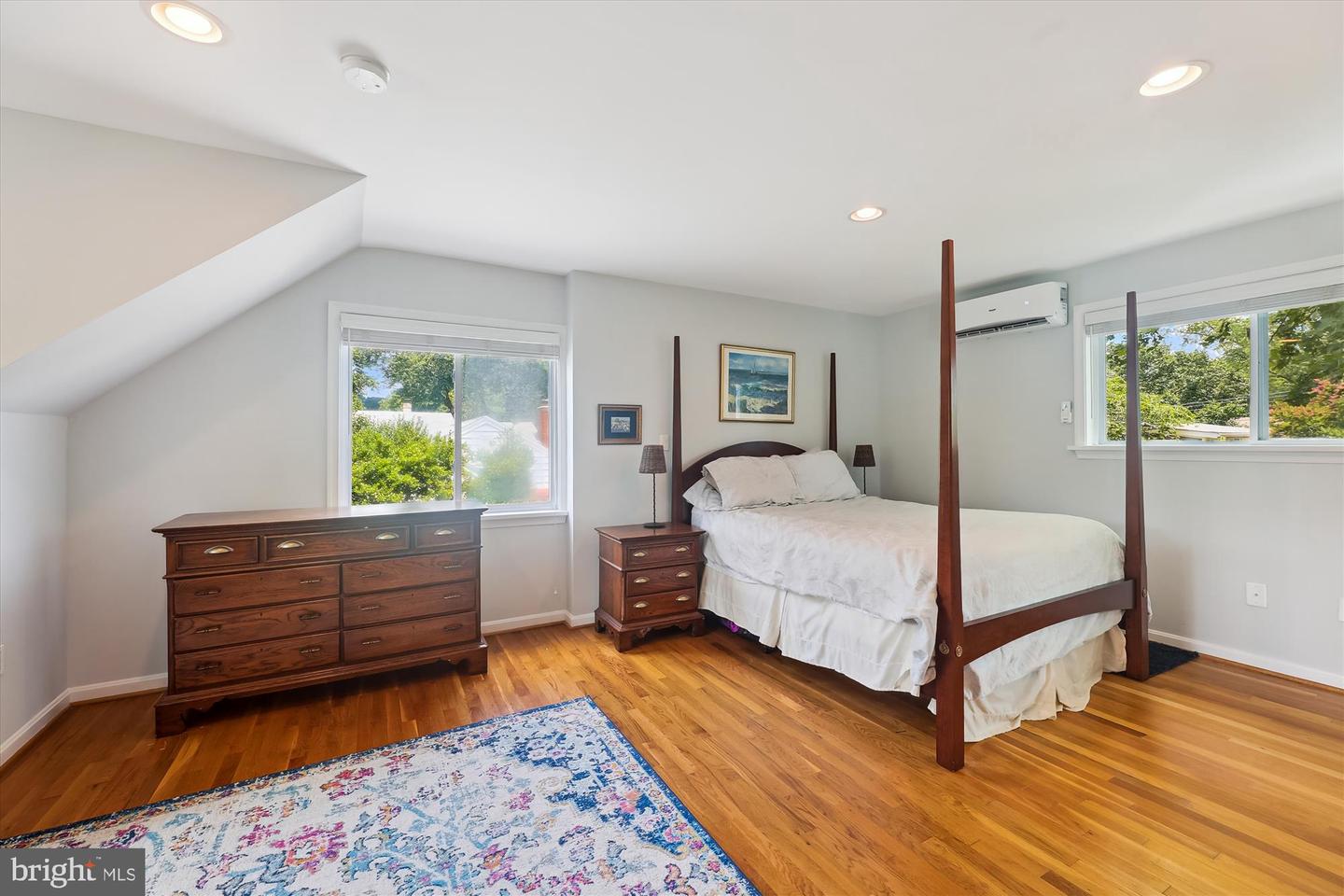 ALEXANDRIA, Virginia 22304, 4 Bedrooms Bedrooms, 11 Rooms Rooms,3 BathroomsBathrooms,Residential,For sale,VAAX2047662 MLS # VAAX2047662