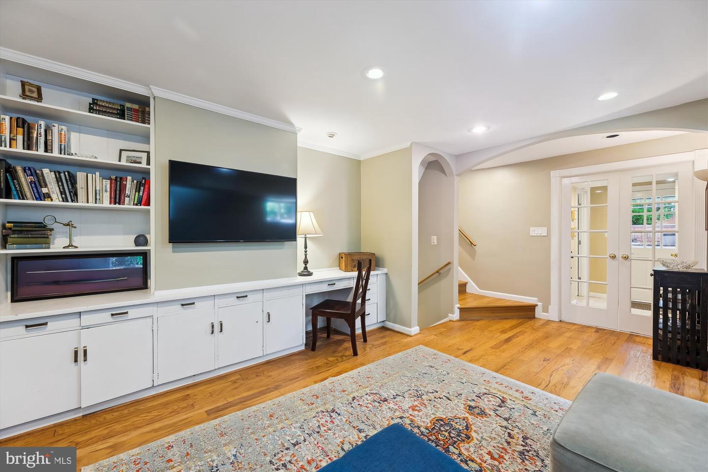 ALEXANDRIA, Virginia 22304, 4 Bedrooms Bedrooms, 11 Rooms Rooms,3 BathroomsBathrooms,Residential,For sale,VAAX2047662 MLS # VAAX2047662