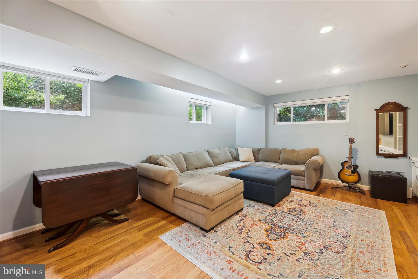 ALEXANDRIA, Virginia 22304, 4 Bedrooms Bedrooms, 11 Rooms Rooms,3 BathroomsBathrooms,Residential,For sale,VAAX2047662 MLS # VAAX2047662