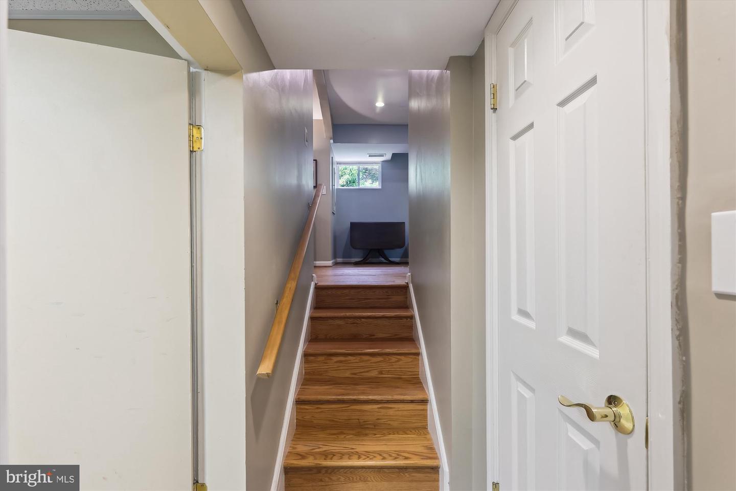 ALEXANDRIA, Virginia 22304, 4 Bedrooms Bedrooms, 11 Rooms Rooms,3 BathroomsBathrooms,Residential,For sale,VAAX2047662 MLS # VAAX2047662