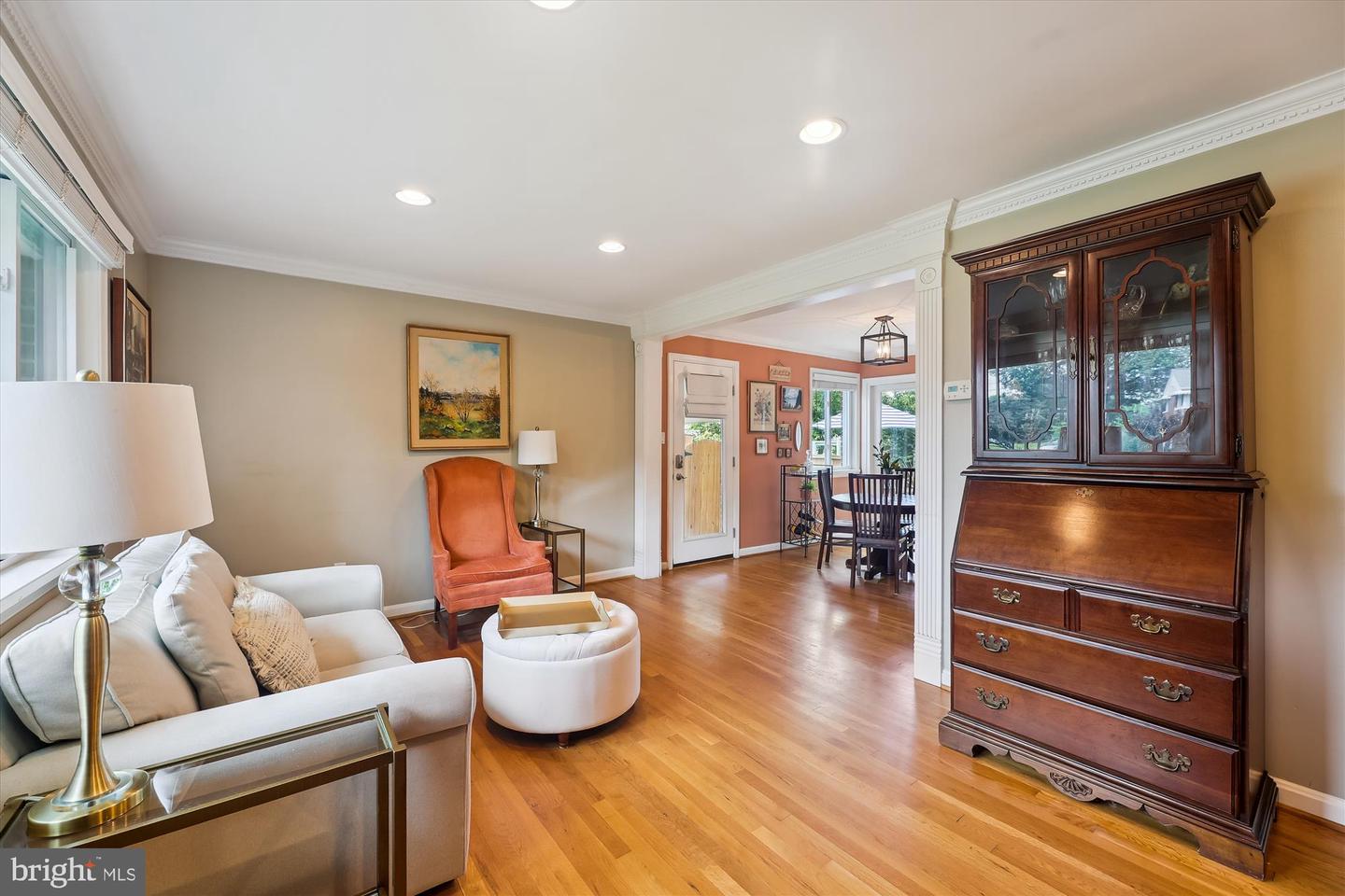 ALEXANDRIA, Virginia 22304, 4 Bedrooms Bedrooms, 11 Rooms Rooms,3 BathroomsBathrooms,Residential,For sale,VAAX2047662 MLS # VAAX2047662