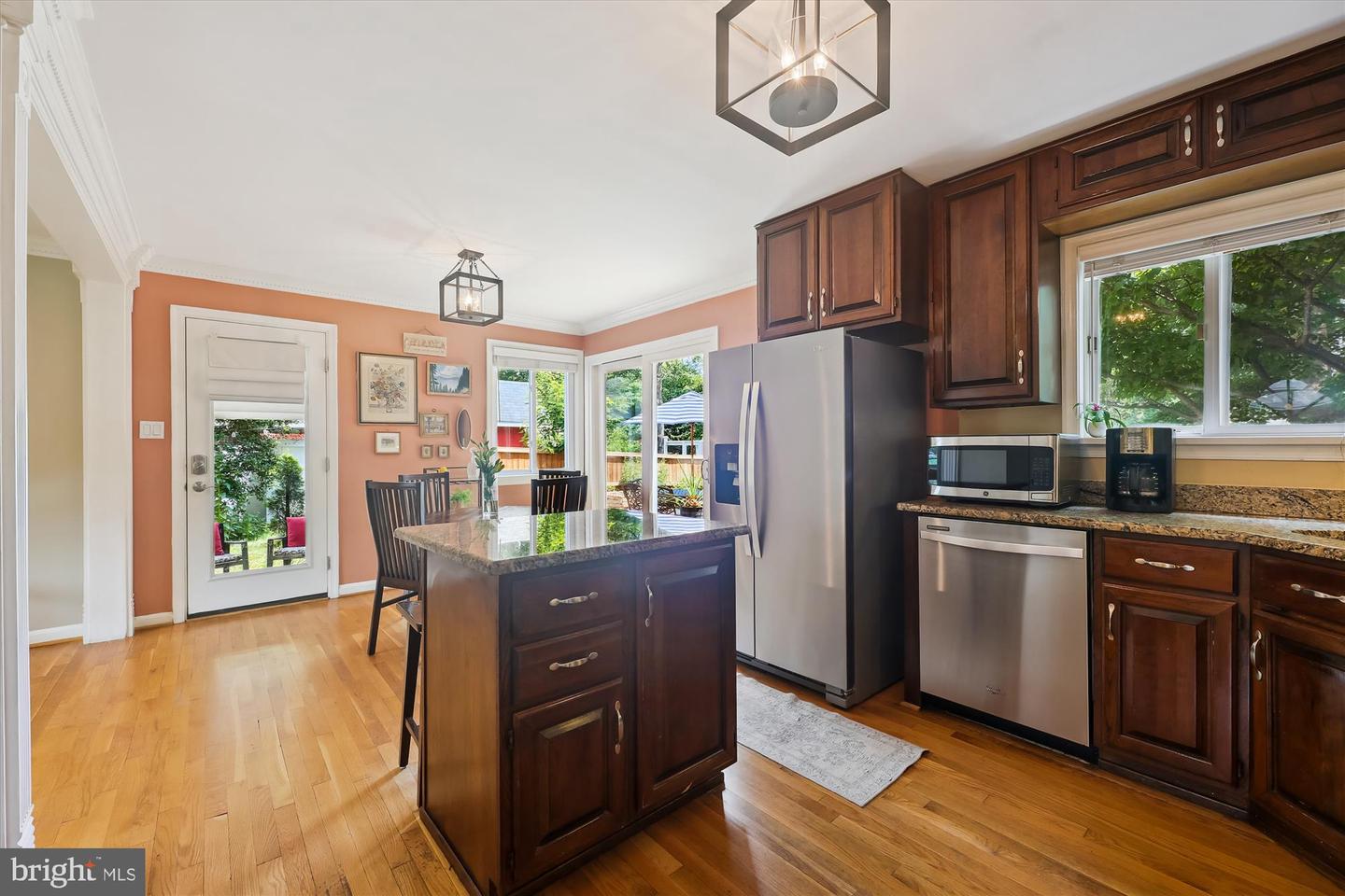 ALEXANDRIA, Virginia 22304, 4 Bedrooms Bedrooms, 11 Rooms Rooms,3 BathroomsBathrooms,Residential,For sale,VAAX2047662 MLS # VAAX2047662