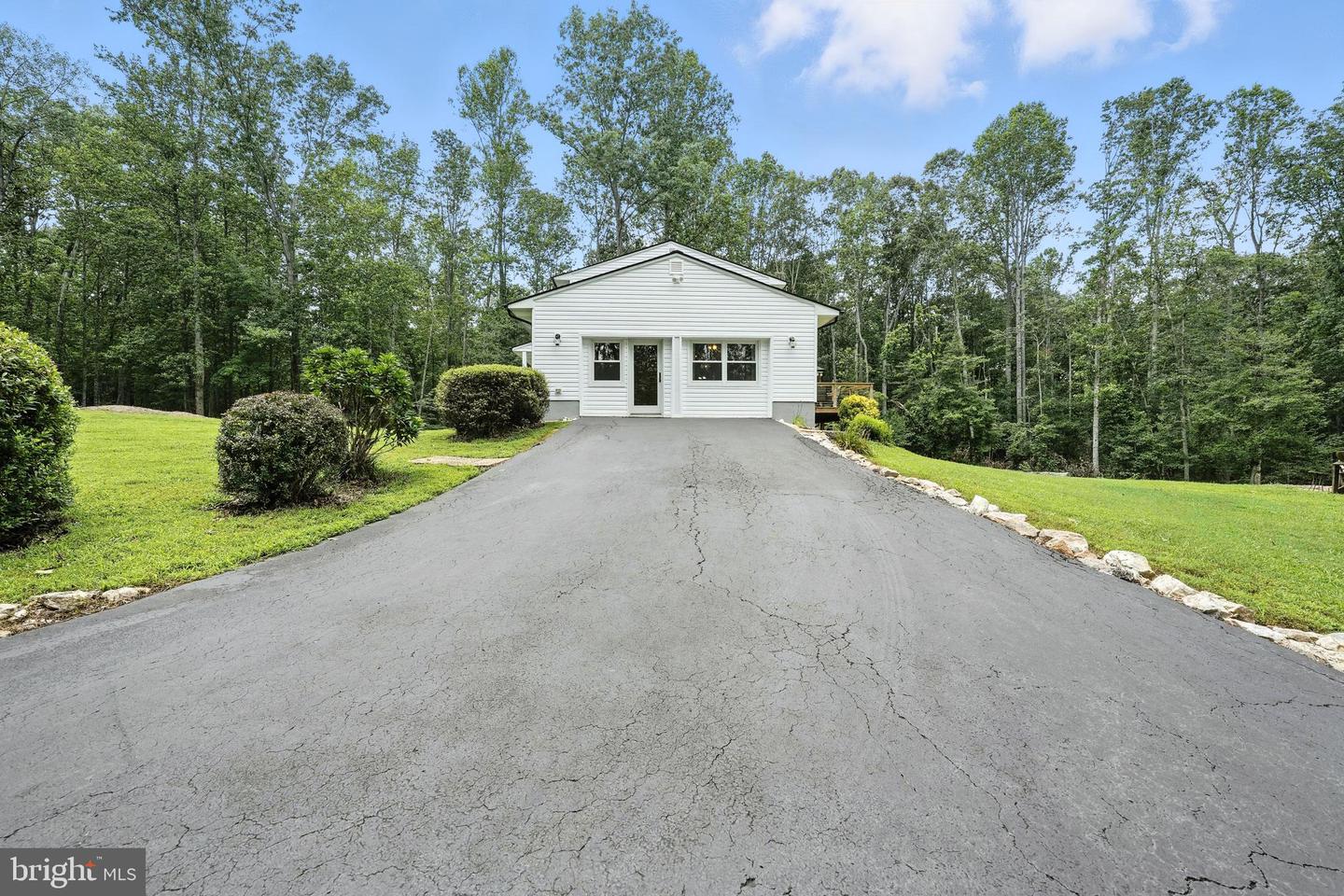 2266 BEAVER DAM RD, MIDLAND, Virginia 22728, 5 Bedrooms Bedrooms, ,3 BathroomsBathrooms,Residential,For sale,2266 BEAVER DAM RD,VAFQ2017526 MLS # VAFQ2017526