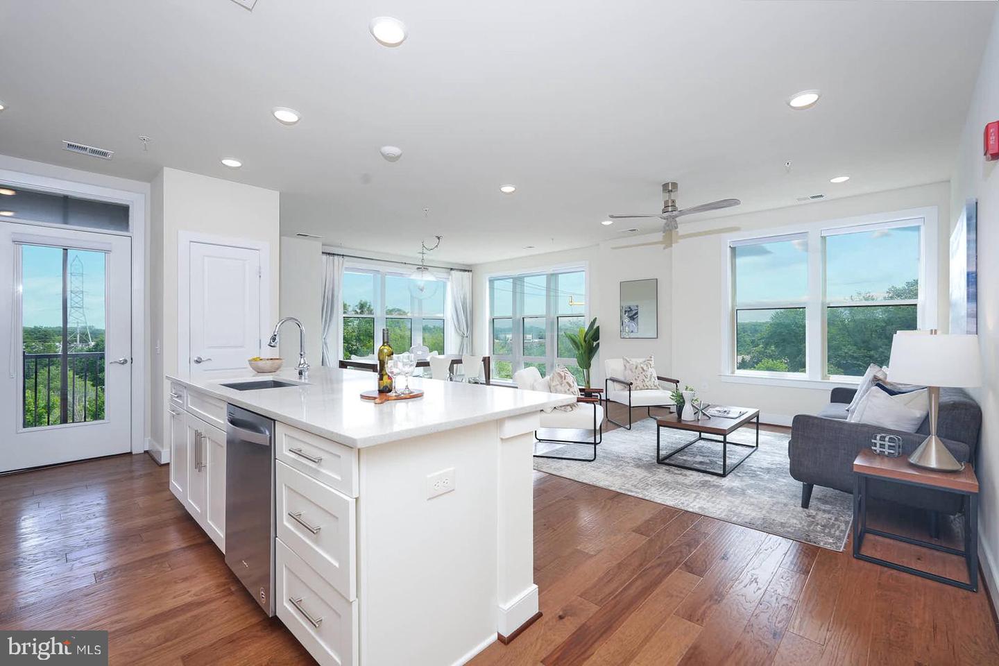 11200 RESTON STATION BLVD #508, RESTON, Virginia 20190, 2 Bedrooms Bedrooms, ,2 BathroomsBathrooms,Residential,For sale,11200 RESTON STATION BLVD #508,VAFX2256550 MLS # VAFX2256550