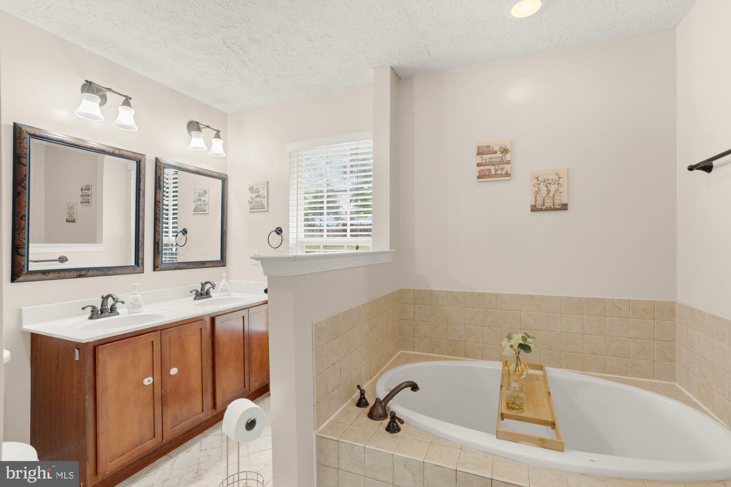 39 ROCKY WAY DR, STAFFORD, Virginia 22554, 5 Bedrooms Bedrooms, ,3 BathroomsBathrooms,Residential,For sale,39 ROCKY WAY DR,VAST2040996 MLS # VAST2040996
