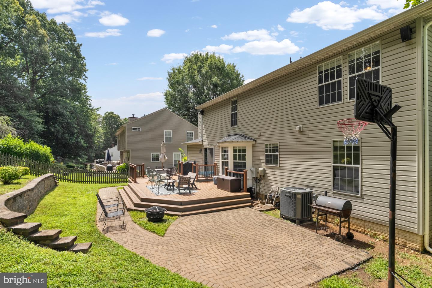 39 ROCKY WAY DR, STAFFORD, Virginia 22554, 5 Bedrooms Bedrooms, ,3 BathroomsBathrooms,Residential,For sale,39 ROCKY WAY DR,VAST2040996 MLS # VAST2040996
