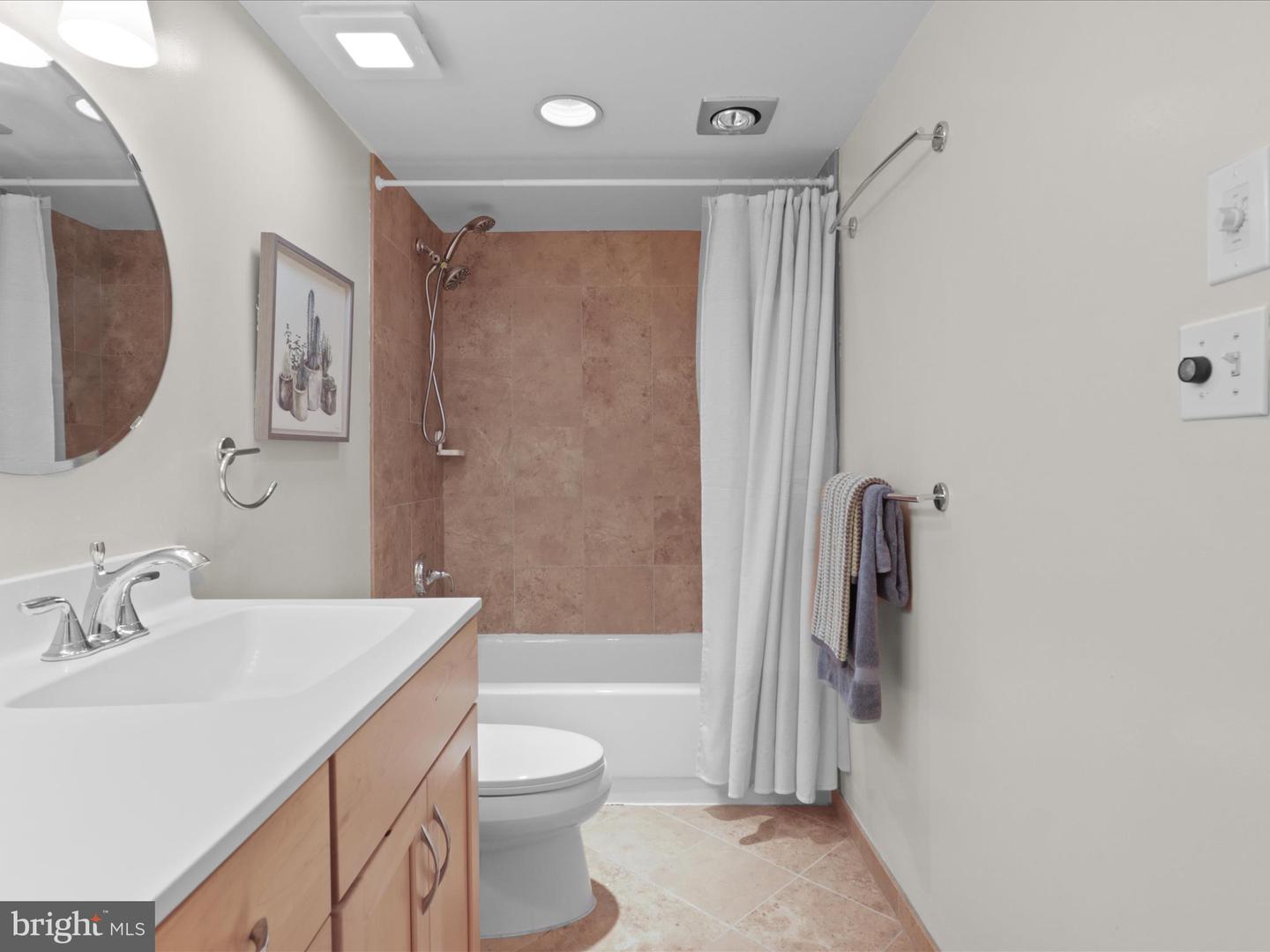 1808 OLD MEADOW RD #1418, MCLEAN, Virginia 22102, 1 Bedroom Bedrooms, ,1 BathroomBathrooms,Residential,For sale,1808 OLD MEADOW RD #1418,VAFX2256606 MLS # VAFX2256606