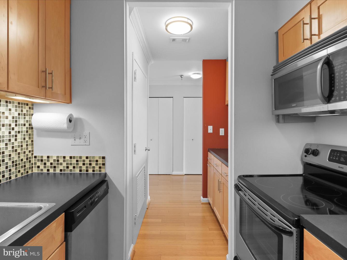 1808 OLD MEADOW RD #1418, MCLEAN, Virginia 22102, 1 Bedroom Bedrooms, ,1 BathroomBathrooms,Residential,For sale,1808 OLD MEADOW RD #1418,VAFX2256606 MLS # VAFX2256606