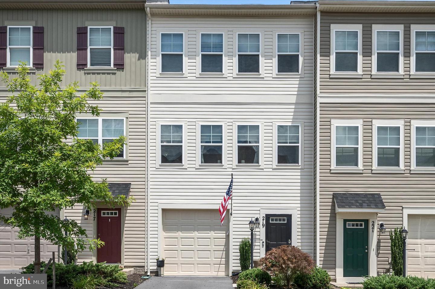 219 PATCHWORK DR, STEPHENSON, Virginia 22656, 3 Bedrooms Bedrooms, ,2 BathroomsBathrooms,Residential,For sale,219 PATCHWORK DR,VAFV2035548 MLS # VAFV2035548