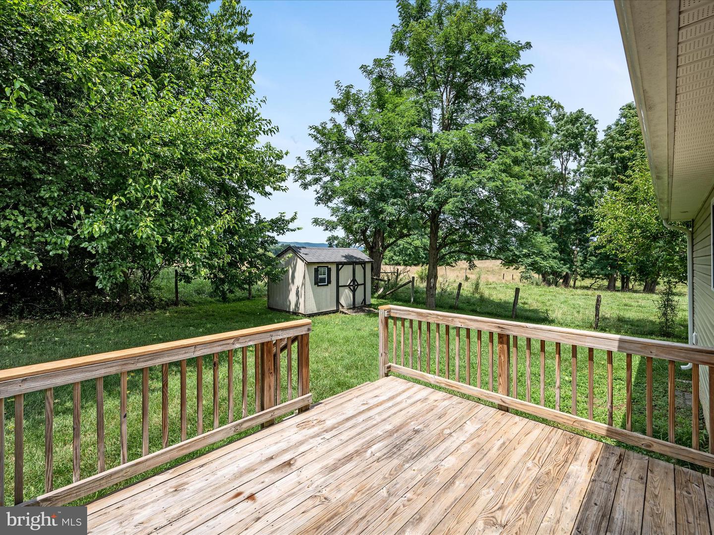 451 N SUMMIT AVE, WOODSTOCK, Virginia 22664, 3 Bedrooms Bedrooms, ,2 BathroomsBathrooms,Residential,For sale,451 N SUMMIT AVE,VASH2012050 MLS # VASH2012050