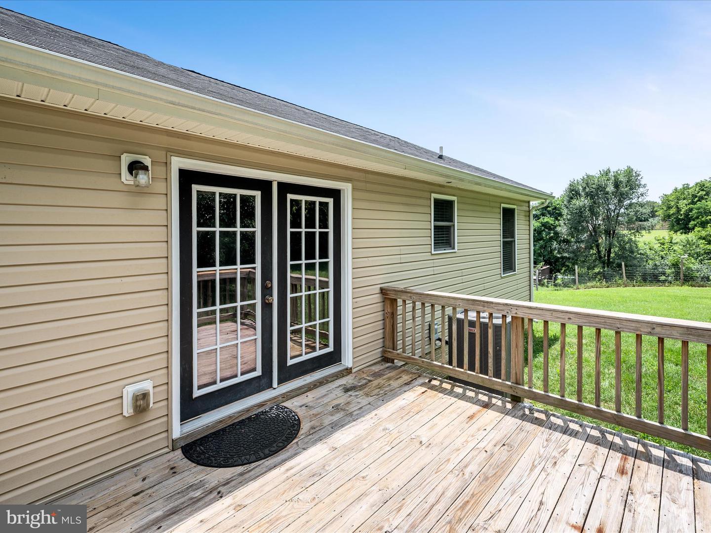 451 N SUMMIT AVE, WOODSTOCK, Virginia 22664, 3 Bedrooms Bedrooms, ,2 BathroomsBathrooms,Residential,For sale,451 N SUMMIT AVE,VASH2012050 MLS # VASH2012050