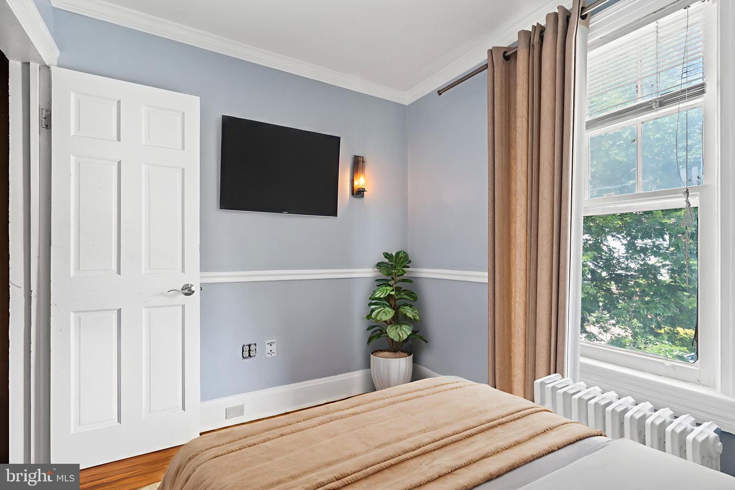 1263 EVARTS ST NE, WASHINGTON, District Of Columbia 20018, 7 Bedrooms Bedrooms, ,1 BathroomBathrooms,Residential,For sale,1263 EVARTS ST NE,DCDC2211384 MLS # DCDC2211384