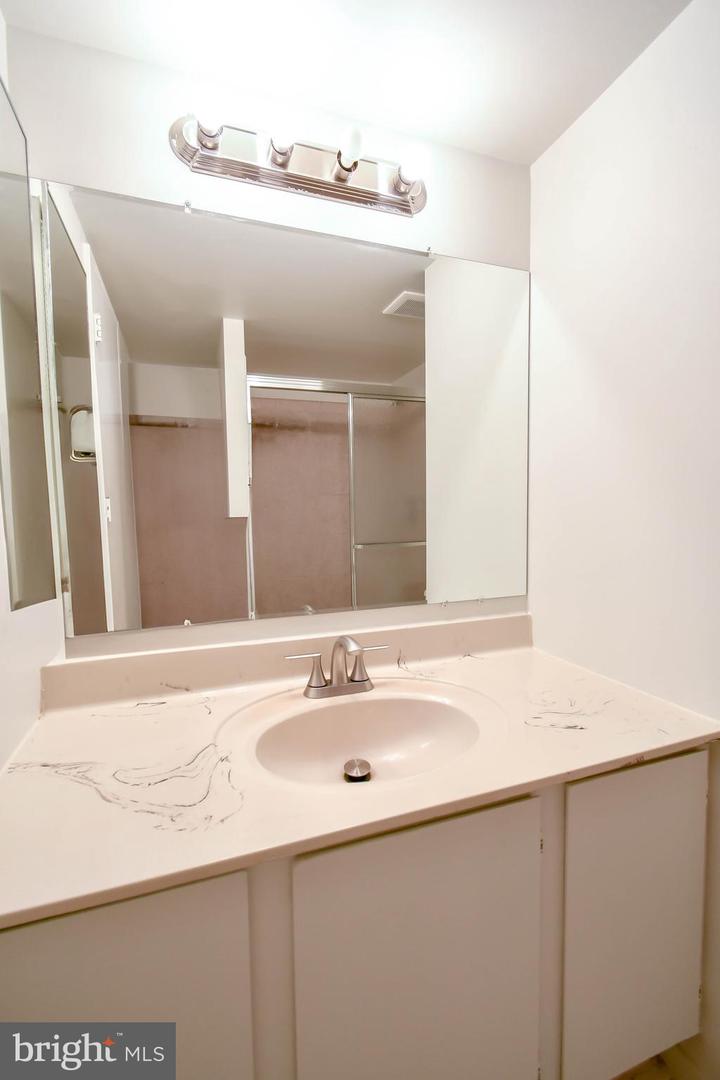 6300 STEVENSON AVE #1224, ALEXANDRIA, Virginia 22304, 2 Bedrooms Bedrooms, ,2 BathroomsBathrooms,Residential,For sale,6300 STEVENSON AVE #1224,VAAX2047692 MLS # VAAX2047692