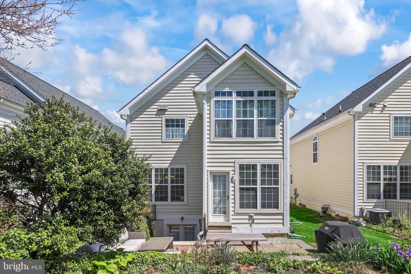 14725 DOGWOOD PARK LN, HAYMARKET, Virginia 20169, 4 Bedrooms Bedrooms, ,2 BathroomsBathrooms,Residential,For sale,14725 DOGWOOD PARK LN,VAPW2099682 MLS # VAPW2099682
