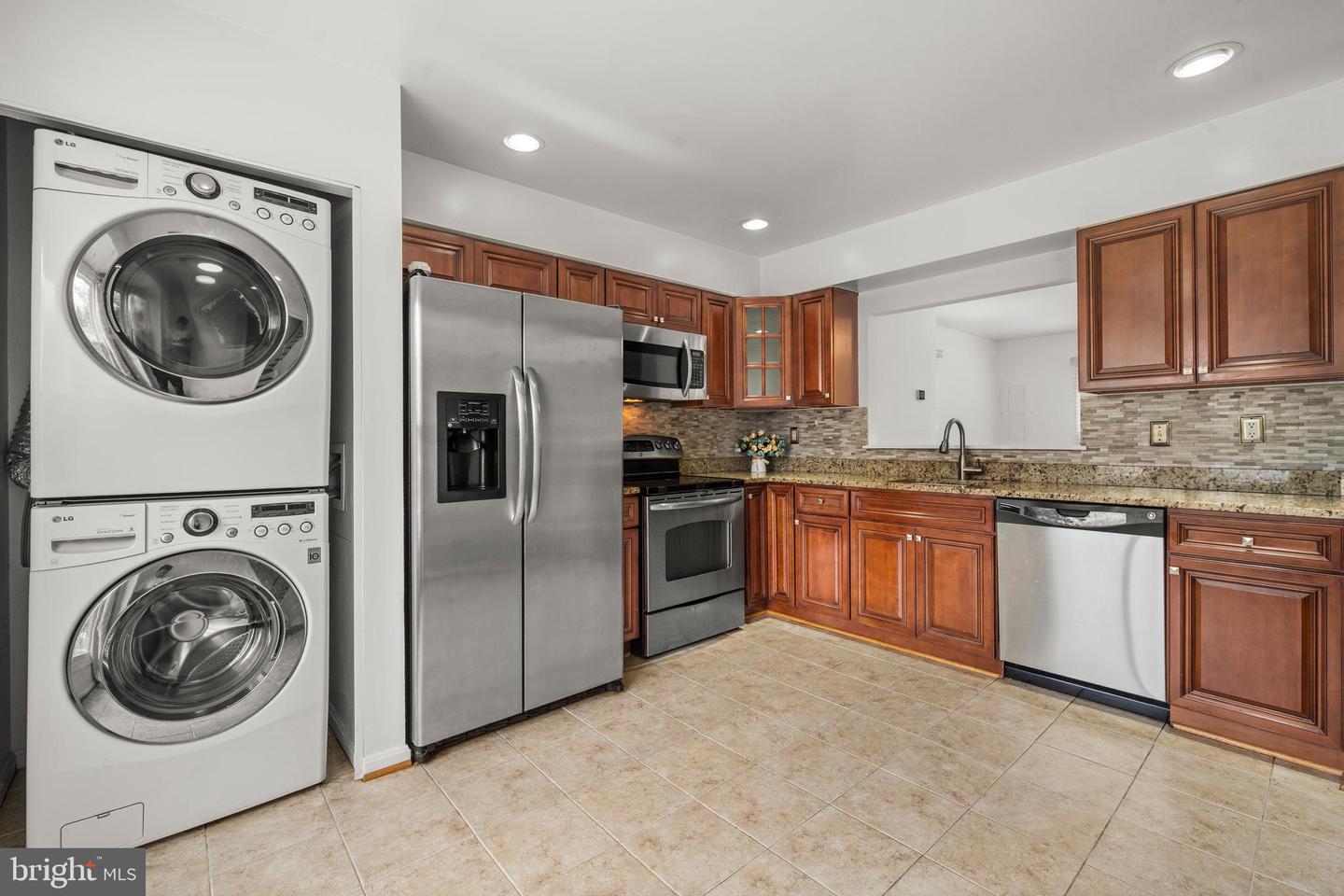 7621 JORDON HOLLOW CT, MANASSAS, Virginia 20109, 3 Bedrooms Bedrooms, ,2 BathroomsBathrooms,Residential,For sale,7621 JORDON HOLLOW CT,VAPW2099690 MLS # VAPW2099690