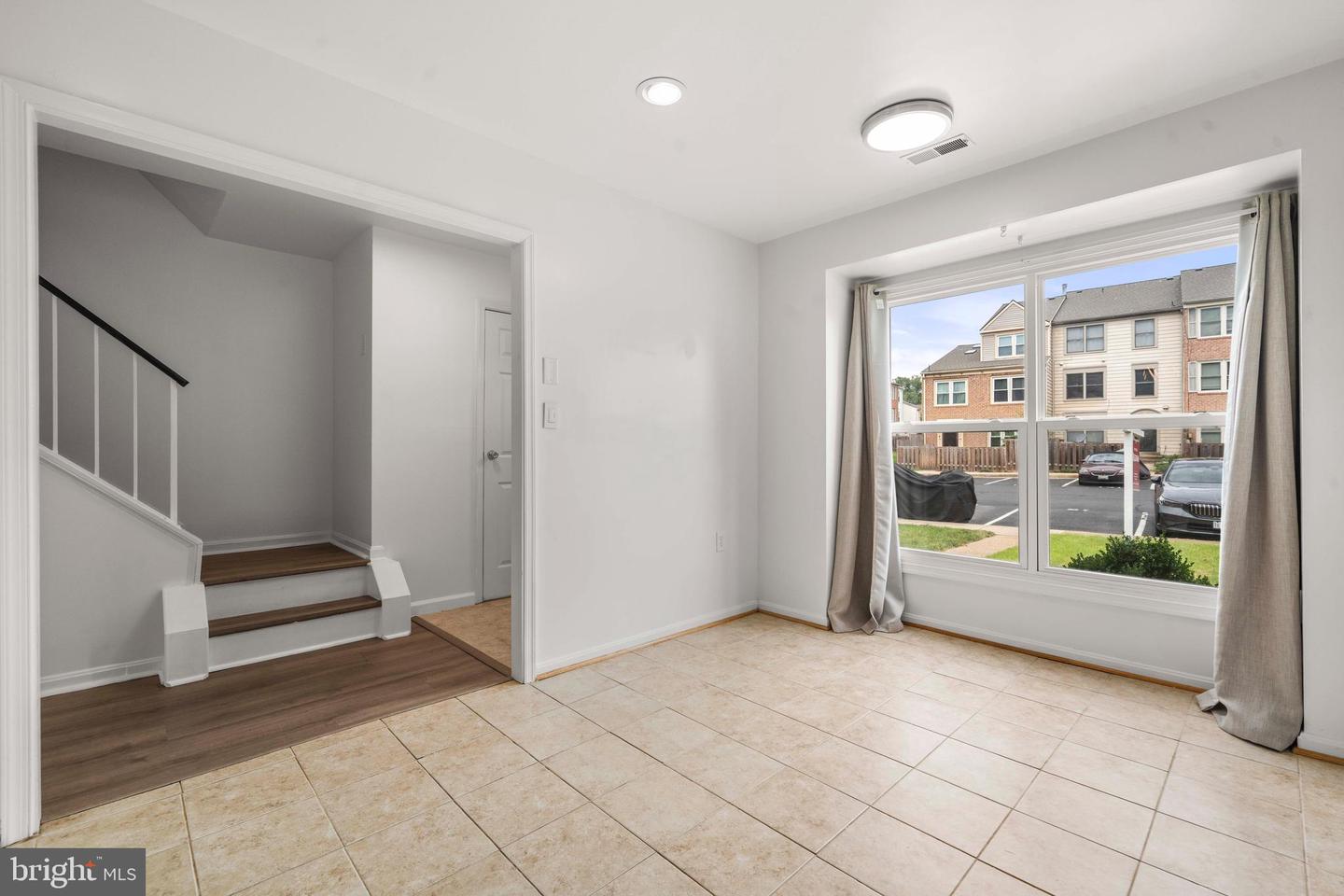 7621 JORDON HOLLOW CT, MANASSAS, Virginia 20109, 3 Bedrooms Bedrooms, ,2 BathroomsBathrooms,Residential,For sale,7621 JORDON HOLLOW CT,VAPW2099690 MLS # VAPW2099690