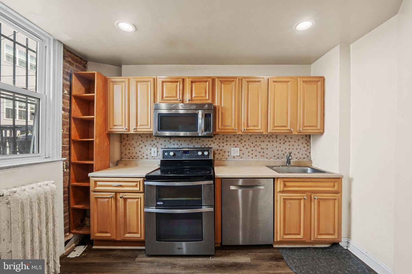2805 11TH ST NW, WASHINGTON, District Of Columbia 20001, 4 Bedrooms Bedrooms, ,3 BathroomsBathrooms,Residential,For sale,2805 11TH ST NW,DCDC2211578 MLS # DCDC2211578