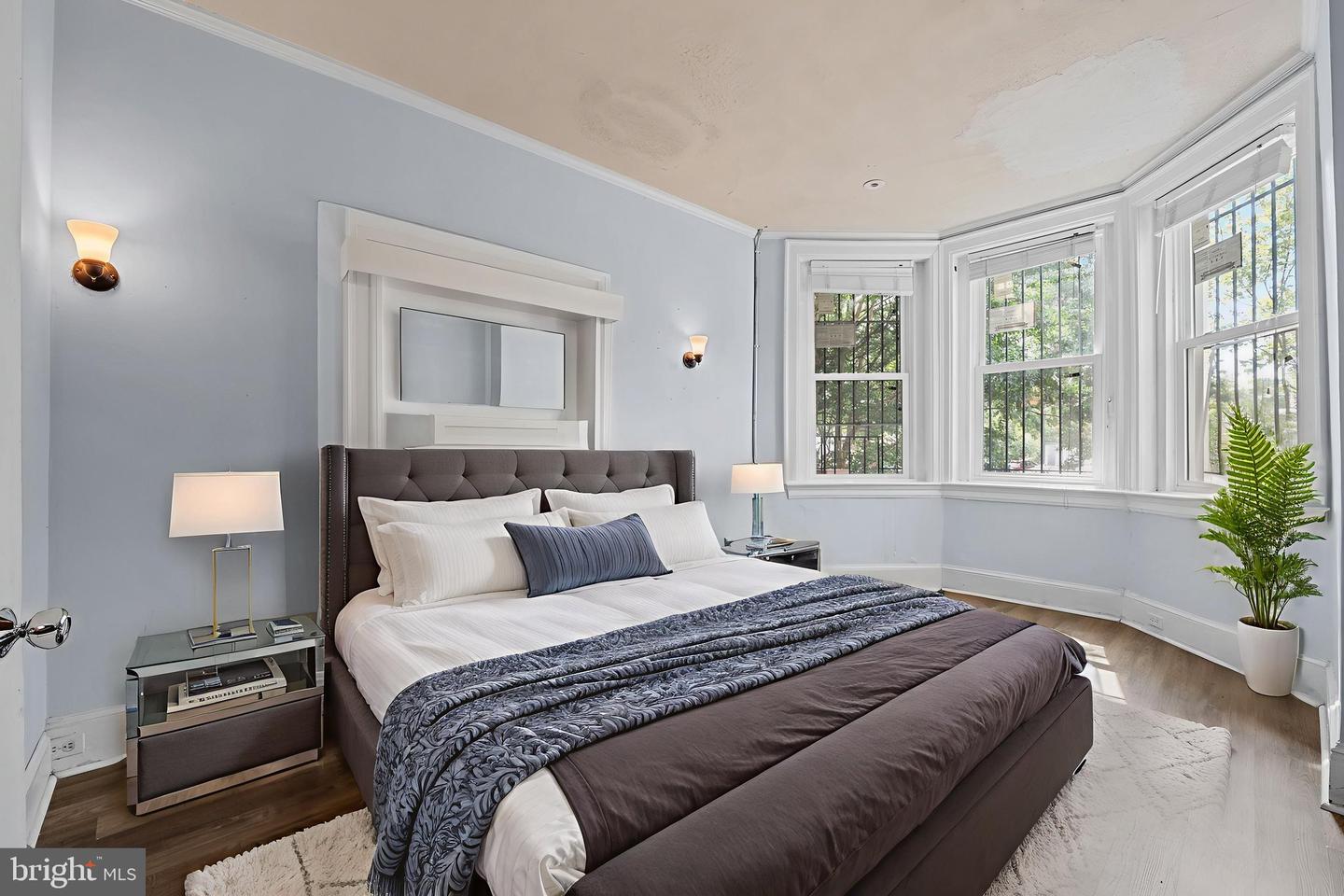 2805 11TH ST NW, WASHINGTON, District Of Columbia 20001, 4 Bedrooms Bedrooms, ,3 BathroomsBathrooms,Residential,For sale,2805 11TH ST NW,DCDC2211578 MLS # DCDC2211578