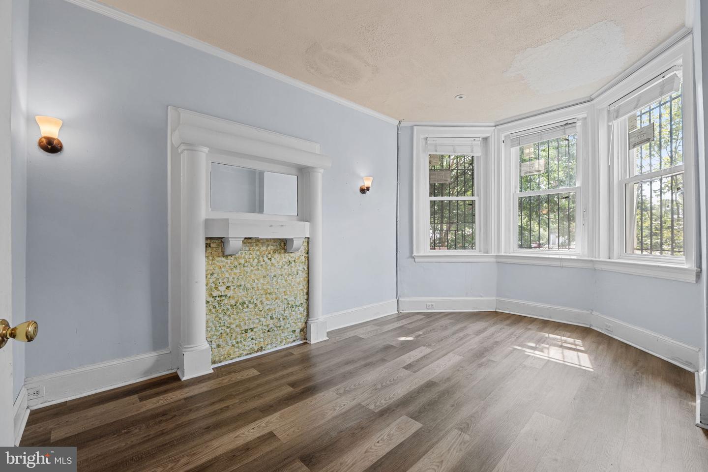2805 11TH ST NW, WASHINGTON, District Of Columbia 20001, 4 Bedrooms Bedrooms, ,3 BathroomsBathrooms,Residential,For sale,2805 11TH ST NW,DCDC2211578 MLS # DCDC2211578