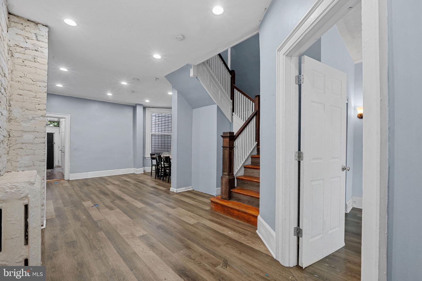 2805 11TH ST NW, WASHINGTON, District Of Columbia 20001, 4 Bedrooms Bedrooms, ,3 BathroomsBathrooms,Residential,For sale,2805 11TH ST NW,DCDC2211578 MLS # DCDC2211578