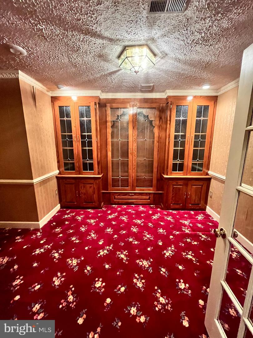 7808 HILL HOUSE CT, FAIRFAX STATION, Virginia 22039, 6 Bedrooms Bedrooms, ,4 BathroomsBathrooms,Residential,For sale,7808 HILL HOUSE CT,VAFX2257136 MLS # VAFX2257136