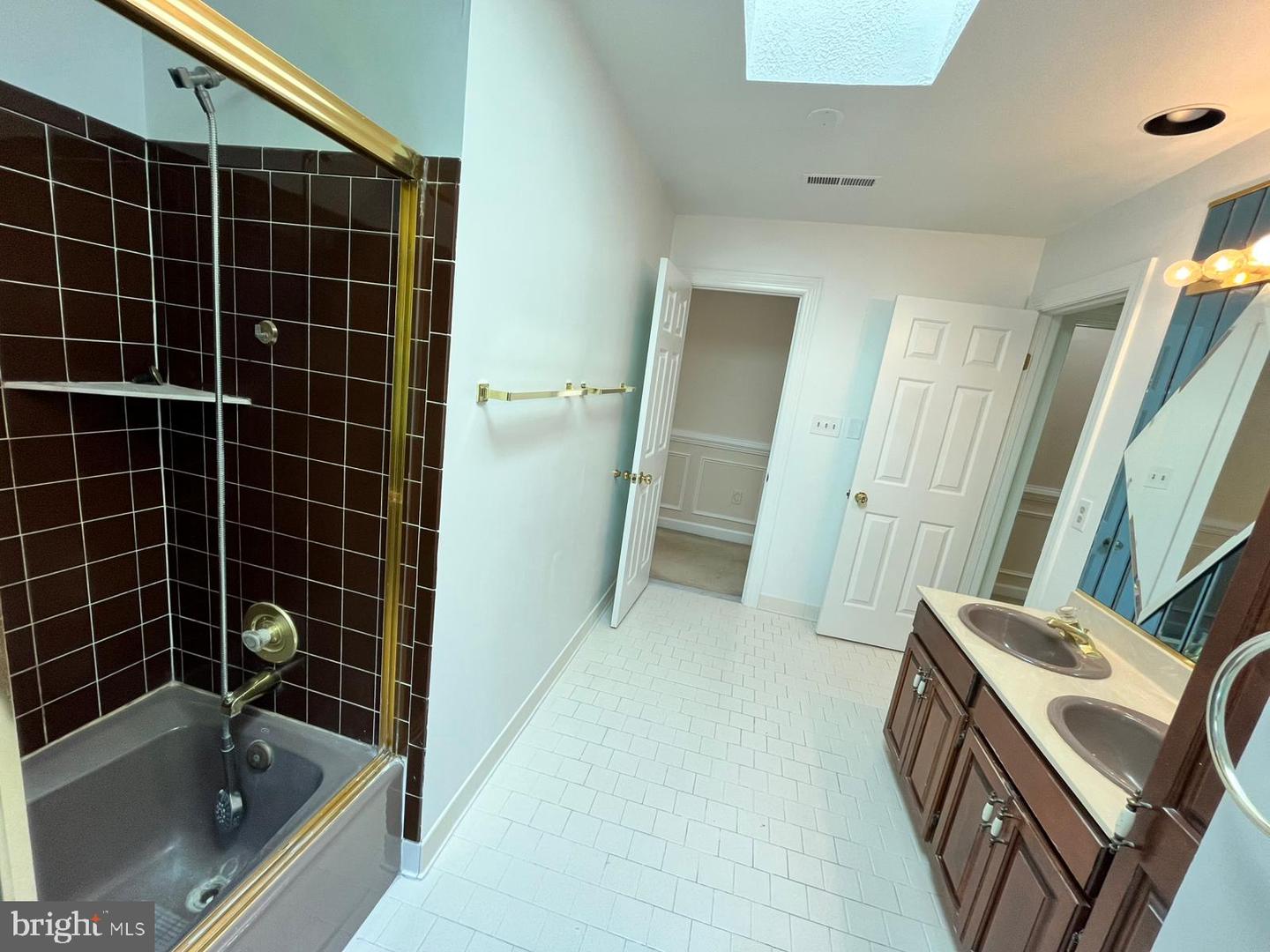 7808 HILL HOUSE CT, FAIRFAX STATION, Virginia 22039, 6 Bedrooms Bedrooms, ,4 BathroomsBathrooms,Residential,For sale,7808 HILL HOUSE CT,VAFX2257136 MLS # VAFX2257136