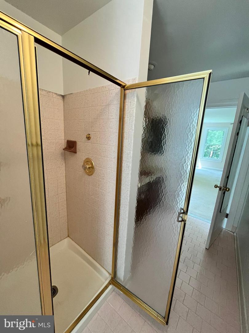 7808 HILL HOUSE CT, FAIRFAX STATION, Virginia 22039, 6 Bedrooms Bedrooms, ,4 BathroomsBathrooms,Residential,For sale,7808 HILL HOUSE CT,VAFX2257136 MLS # VAFX2257136