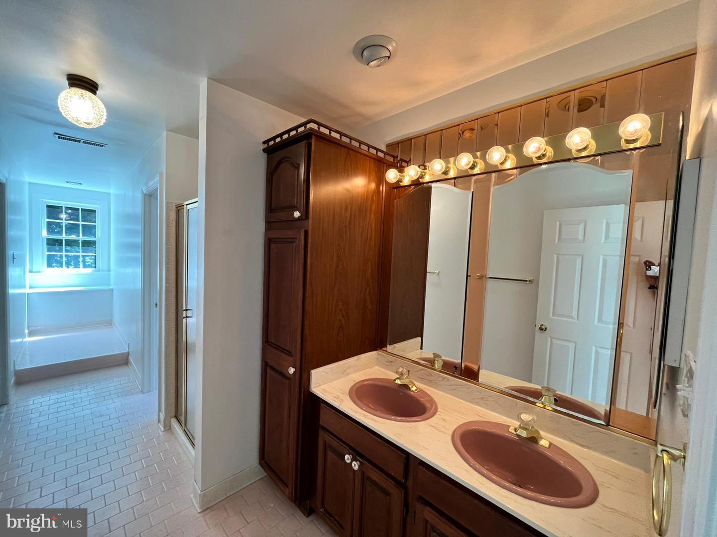 7808 HILL HOUSE CT, FAIRFAX STATION, Virginia 22039, 6 Bedrooms Bedrooms, ,4 BathroomsBathrooms,Residential,For sale,7808 HILL HOUSE CT,VAFX2257136 MLS # VAFX2257136