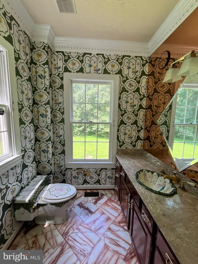 7808 HILL HOUSE CT, FAIRFAX STATION, Virginia 22039, 6 Bedrooms Bedrooms, ,4 BathroomsBathrooms,Residential,For sale,7808 HILL HOUSE CT,VAFX2257136 MLS # VAFX2257136